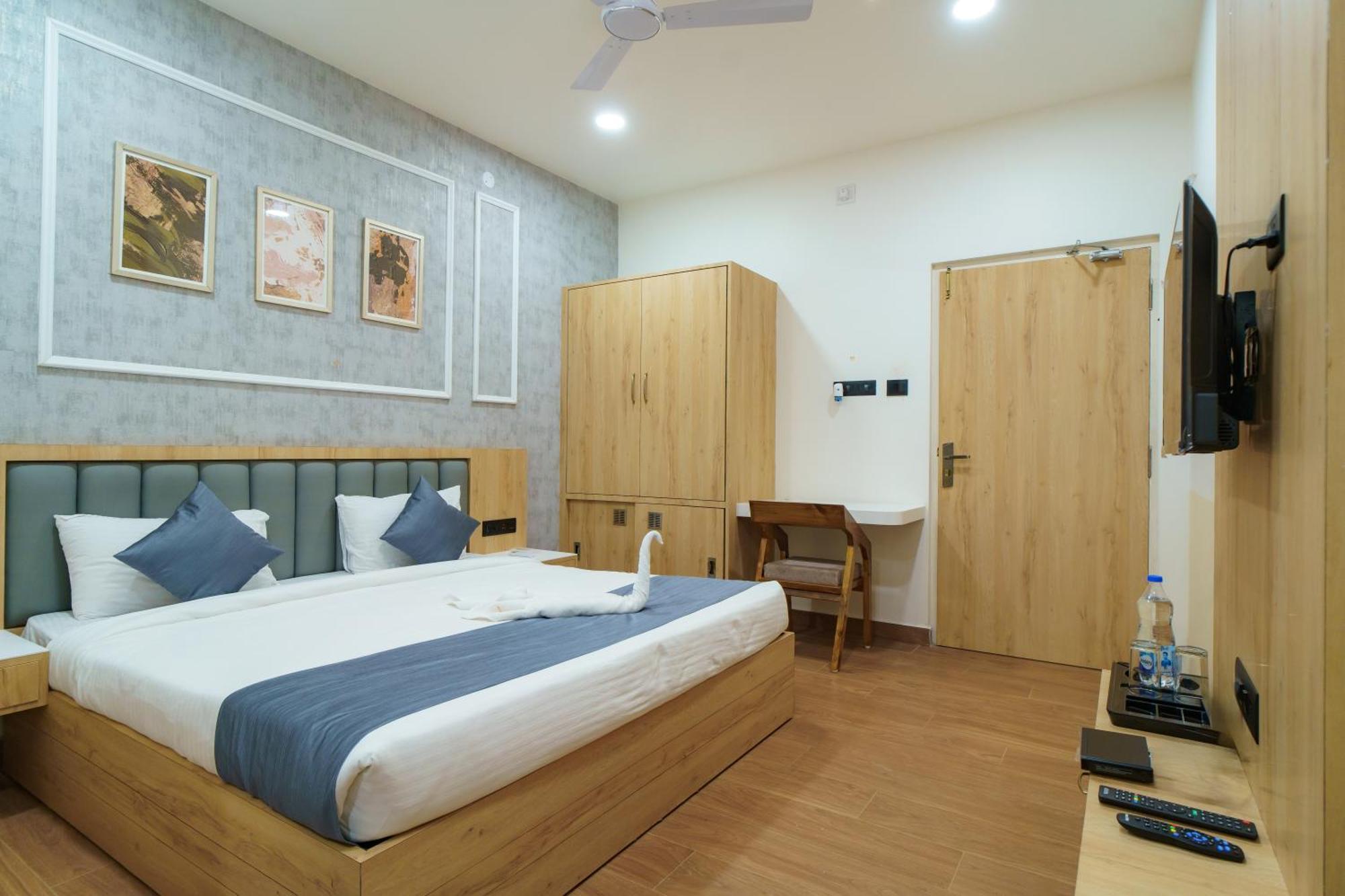 Satyabhama Inn Pathara ภายนอก รูปภาพ