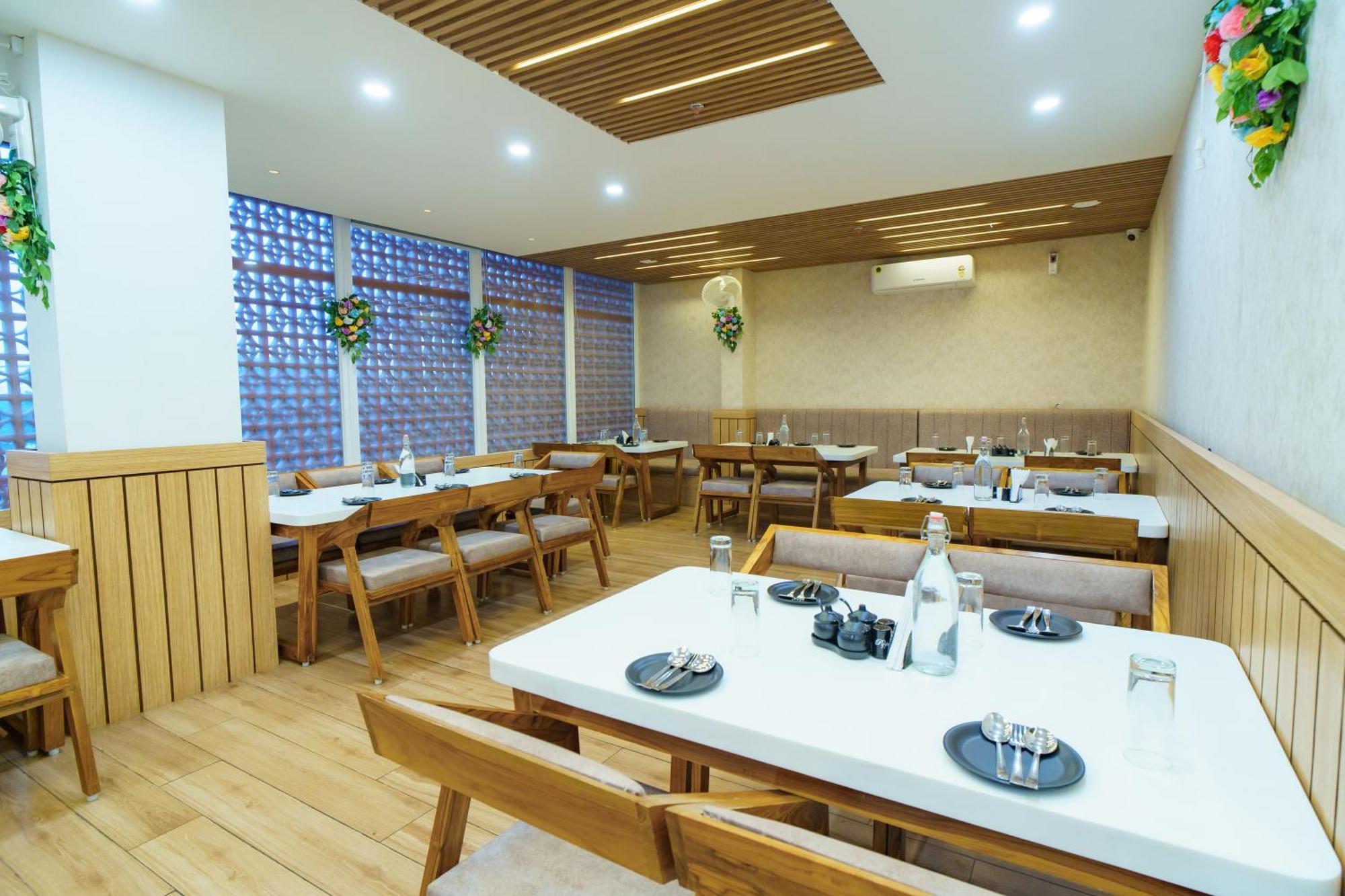 Satyabhama Inn Pathara ภายนอก รูปภาพ